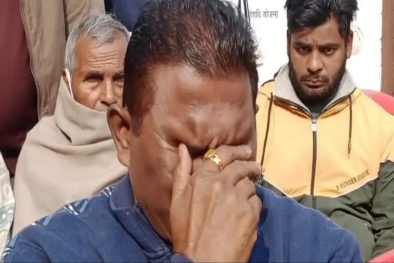 टिकट कट गया तो फूट-फूट कर रोया ये भाजपा विधायक, पत्नी ने टिकट के लिए छोड़ी थी सरकारी नौकरी… (VIDEO)